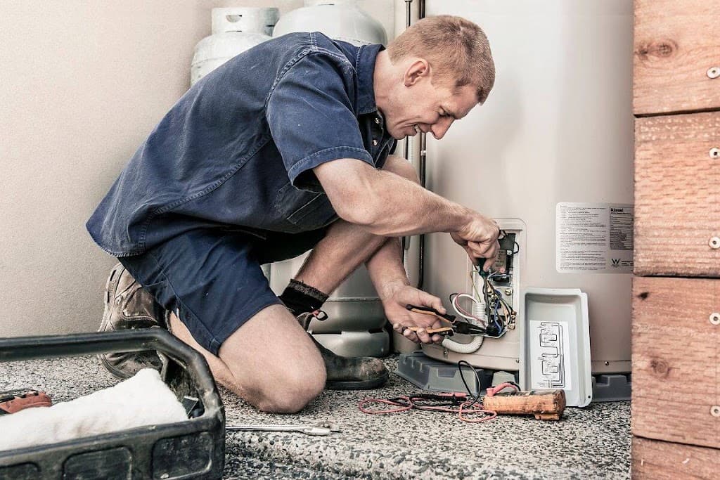 Dynamic Tradies - Plumbing, Electrical & Air Conditioning