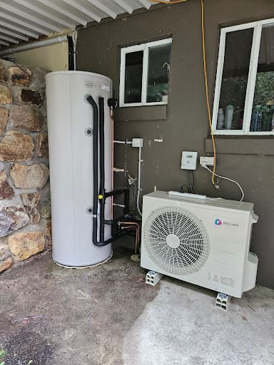 SUNPAK Hot Water and Pool Heating — Customer photo